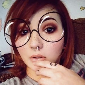 Meet your Posher, Auna